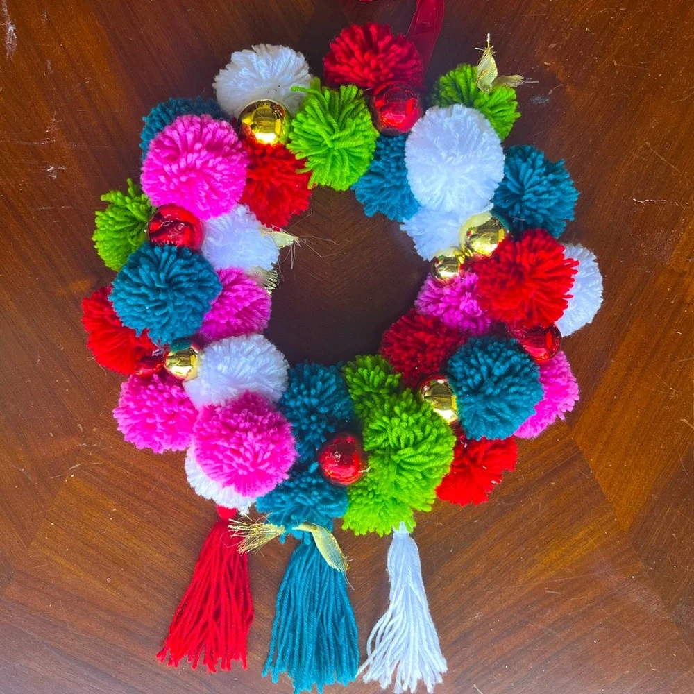 Pompon Christmas Wreath